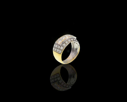 5.1 grams 18 carat Yellow Gold Diamond Cocktail Ring
