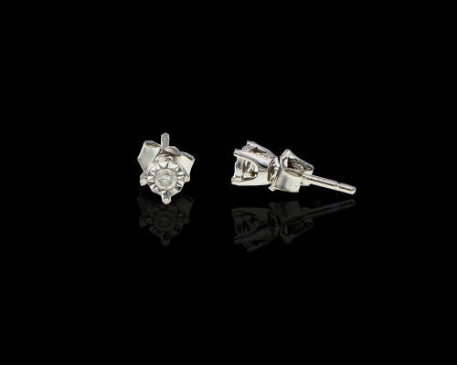 0.8 grams 9 carat White Gold Diamond Stud Earrings
