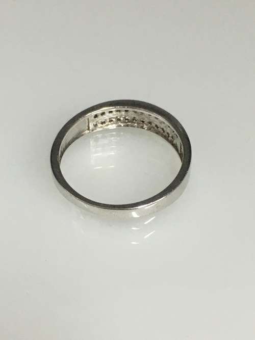 2.9 grams 9 carat White Gold, with Cubic Zirconias