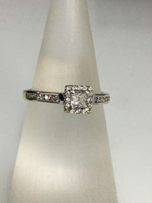2.6 grams 9 carat White Gold  Diamond Engagement Ring
