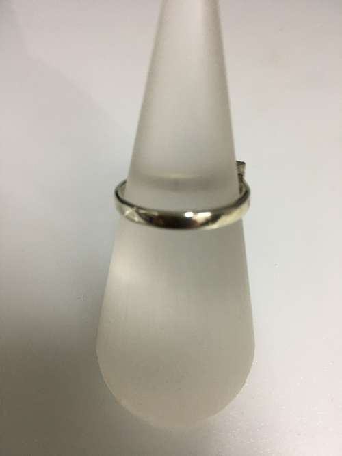 2.6 grams 9 carat White Gold  Diamond Engagement Ring