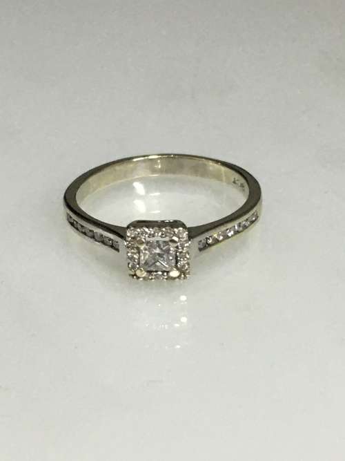 2.6 grams 9 carat White Gold  Diamond Engagement Ring