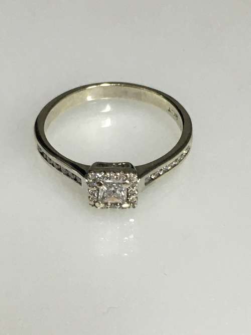 2.6 grams 9 carat White Gold  Diamond Engagement Ring