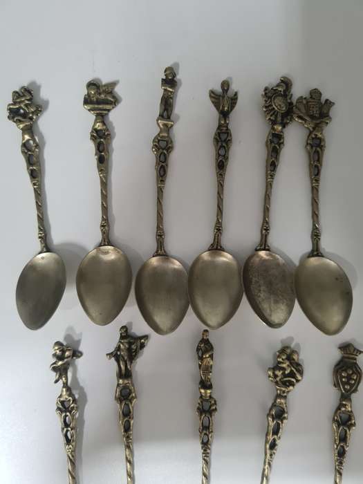 Belini vintage italian cutlery set