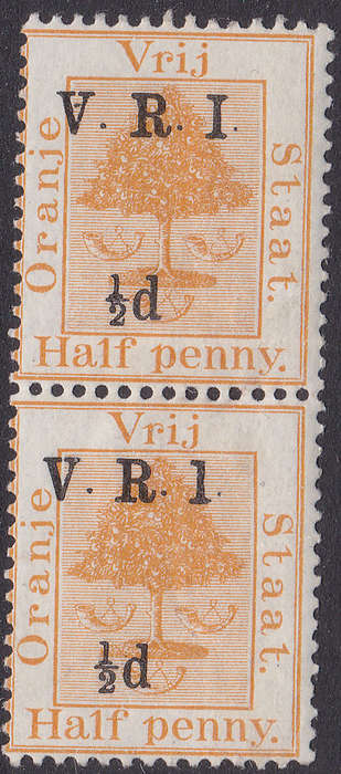 OFS 1900 ½d ON ½d ORANGE PAIR, BOTTOM STAMP WITH `1` FOR `I` LMM - UNLISTED