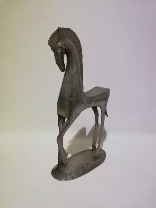 34cm tall stainless horse figure!!!!