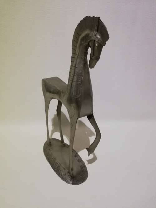 34cm tall stainless horse figure!!!!