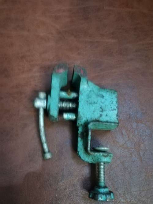 Vintage small table vice!!!!!