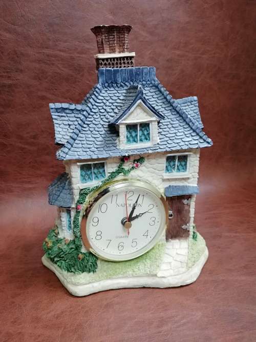 Napoleon quarts large house clock. Working!!!