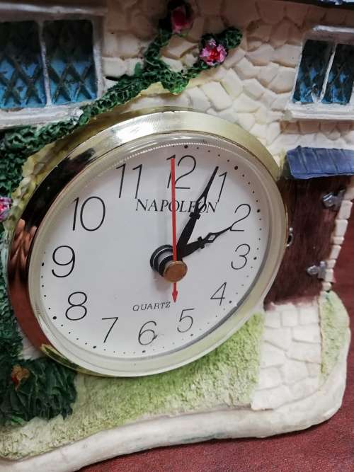 Napoleon quarts large house clock. Working!!!