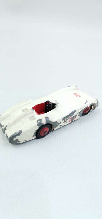 RARE VINTAGE DINKY 237  MERCEDES BEN`S MADE IN ENGLAND MACCANO LTD  RARE CAR!!!!