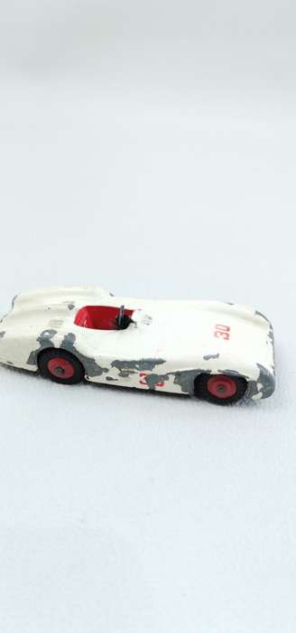 RARE VINTAGE DINKY 237  MERCEDES BEN`S MADE IN ENGLAND MACCANO LTD  RARE CAR!!!!