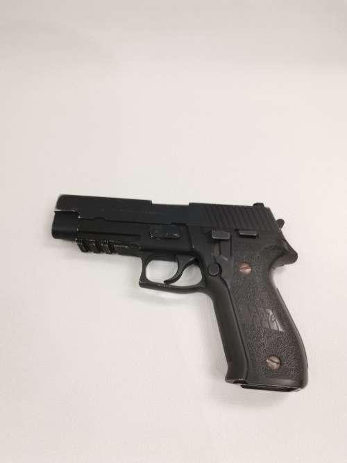 Realistic metal team 6 9mm Para sig f226 gas gun for spairs  and missing magazine box not tested!!!!