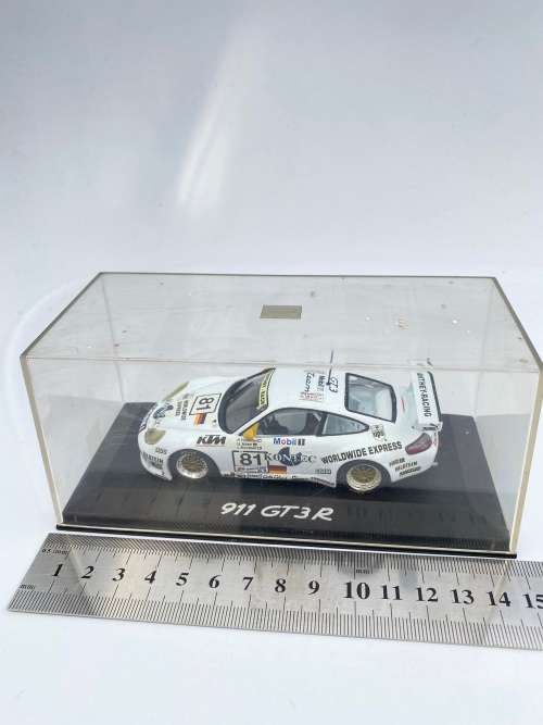 Porsche 911 GT3 R MINI CHAMPS DIE CAST SCALE 1:43!!!!
