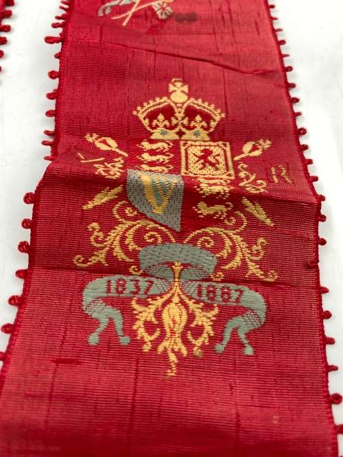 VINTAGE QUEEN ELIZABETH RIBBON !!!