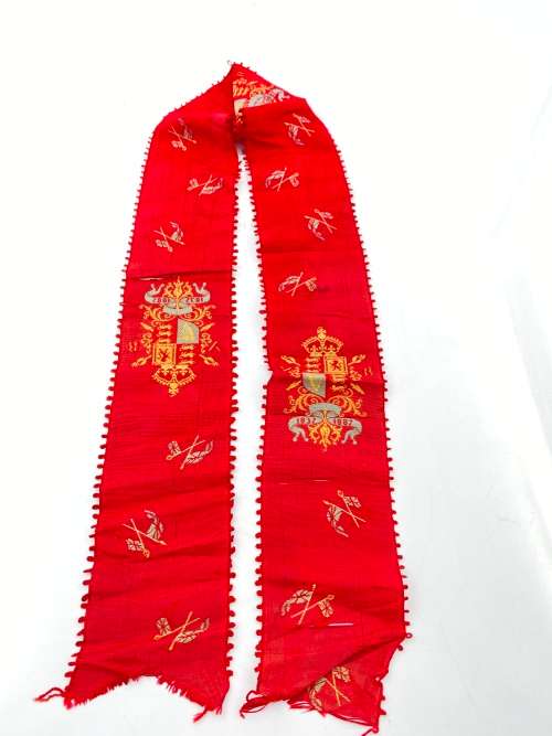 VINTAGE QUEEN ELIZABETH RIBBON !!!
