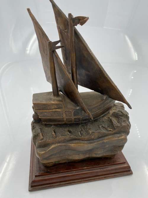 BRONZE BORTOLOMUE DIAS 1488-1988 SHIP SOLID 24CM TALL !!!!