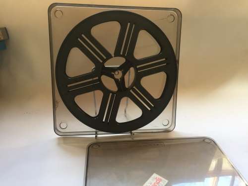 VINTAGE GEPE EMPTY , SPARE FILM REEL IN TUSCAN AUSTRALIA  CRYSTAL CASE 8mm  400 ft / 120 MTRS