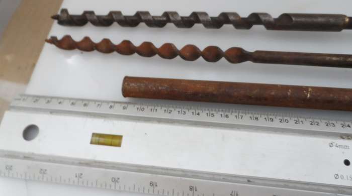 SOLID STEEL 60 cm / 24ins AUGER BITS & TOMMY BAR 1  x 5/8 ` , 1 x 3/8 `