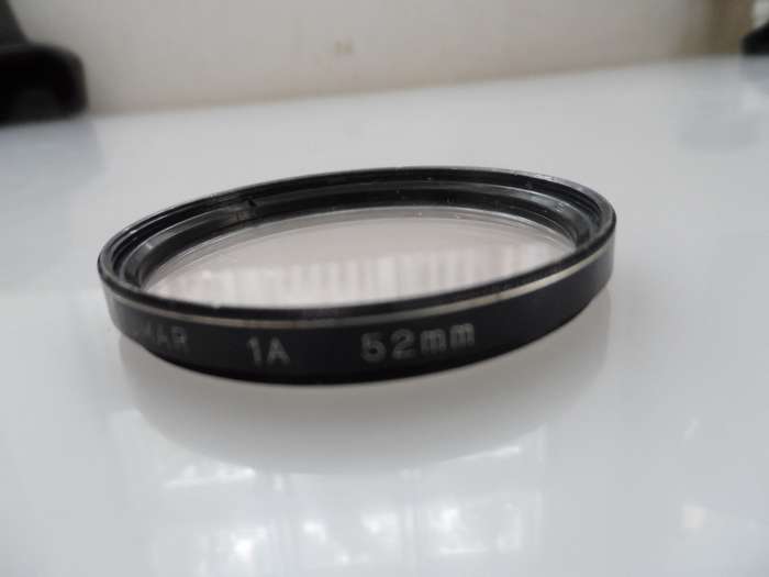 IZUMAR  1A 52 mm SCREW IN FILTER , NO CRACKS, OR SCRATCHES R25.00