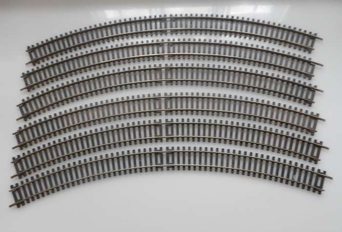 HO RAIL TRACKs , HORNBY, 6 X 360 mm / 15  ins , CURVES R609.