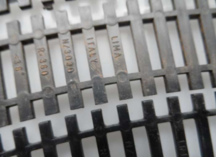 HO RAIL TRACKs , LIMA ITALY ,6 X 220 mm / 8 1/4 ins , CURVES  N3030 ,R360, <36 deg.
