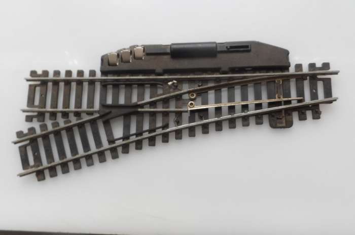 HO RAIL TRACKs , LIMA ITALY ,1 X LEAD IN POINTS