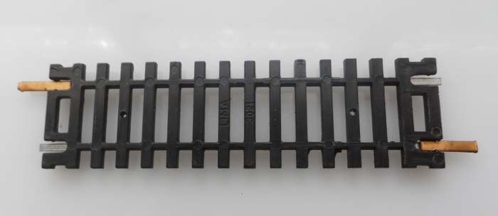 HO RAIL TRACKs , LIMA ITALY , 1 X  SHORT TRACK SECTION  110 mm, 4 1/4   ins ,STRAIGHT  TRACK SECTION