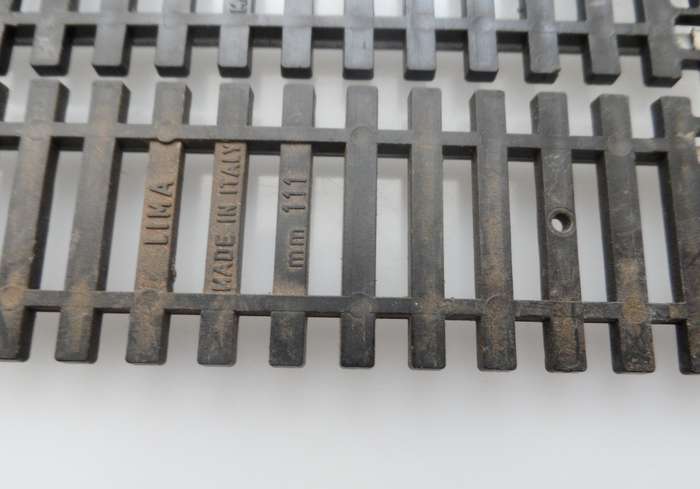 HO RAIL TRACKs , LIMA ITALY , 4 X  mm111 , STRAIGHT TRACK SECTIONS