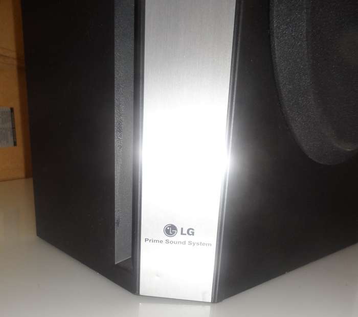 L G SUB WOOFER SH 32 SD-W