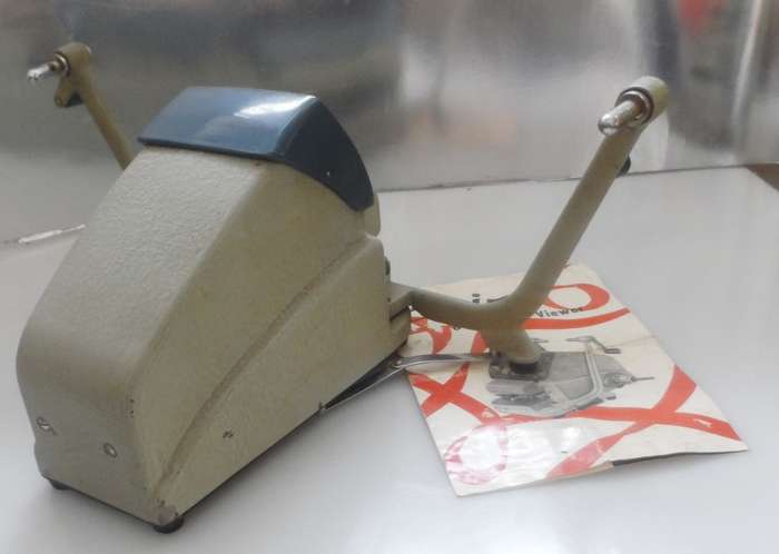 VINTAGE 1950, s SAIGA  8 mm FILM EDITOR  VIEWER  with manual