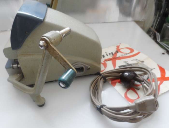 VINTAGE 1950, s SAIGA  8 mm FILM EDITOR  VIEWER  with manual
