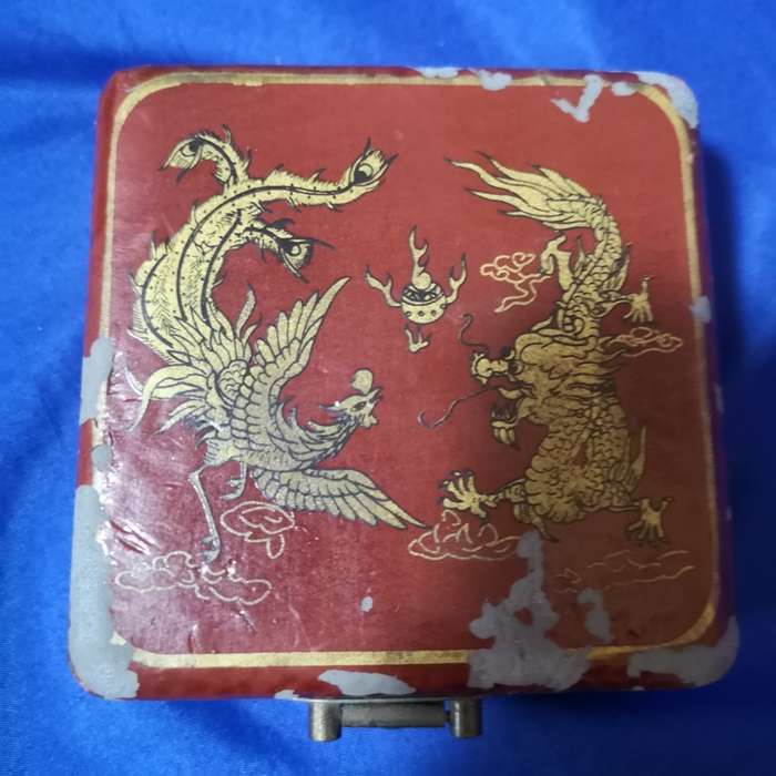 Antique Vintage CHINESE BRONZE FENG SHUI LON PON COMPASS Wood 5-Toed Dragon Box