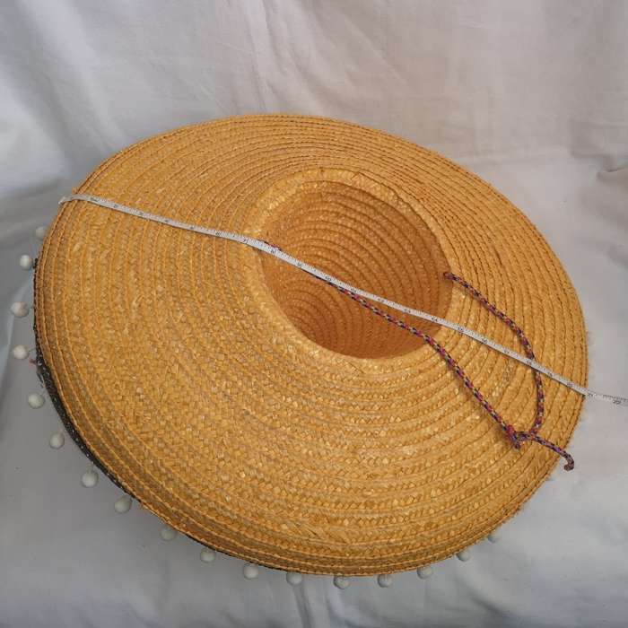 Sombrero Traditional design- large around 21`` or 52cm diameter. Was used as a prop on a photoshoot.