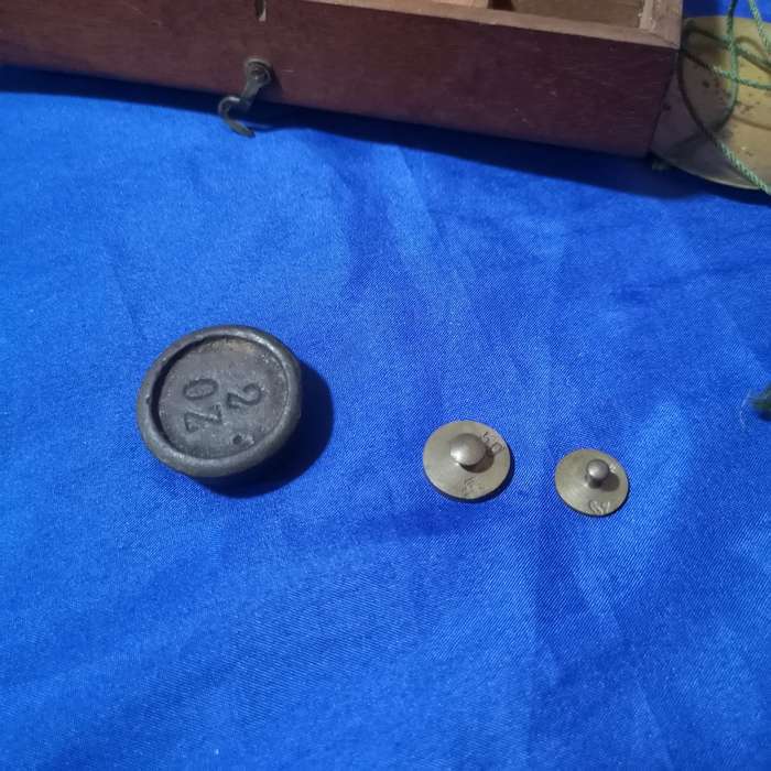 Antique Travelling Apothecary Chemist Balance Scales and Weights in Box. Made in England
