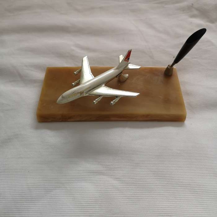 Vintage 1970`s Lesney Giftware British Airways Desk Pen Holder, Matchbox Boeing 747 SP 10 Metal.