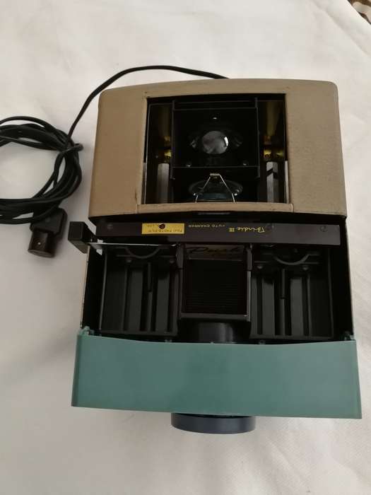 Fuji Film Birdie III Vintage Slide Projector. - Vintage