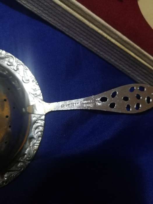 Elwezetta Royal dutch Silverworks tea strainer- Vintage