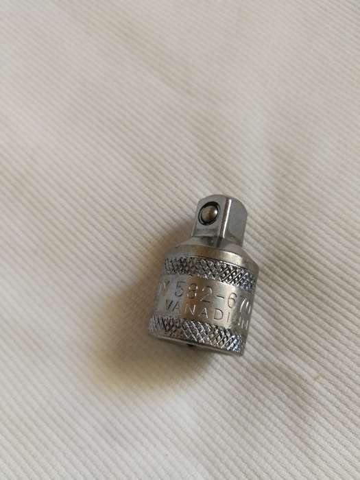 Kennedy 3/8 SQUARE MALE ADAPTOR to 1/2 SQ DR