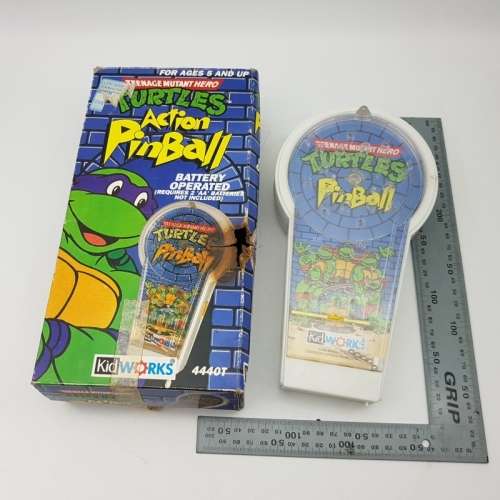 RARE!!! Vintage Boxed Collectible Handheld Turtle Pinball Game!!!