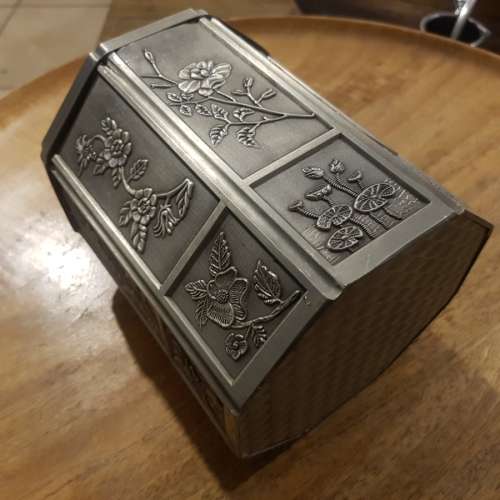 Highly Decorative Oriental Tea Caddy!!! (Complete, 35cm Tall)