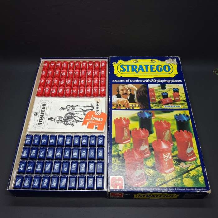 Original 1980 Vintage Stratego Board Game!!! (Boxed, Complete)