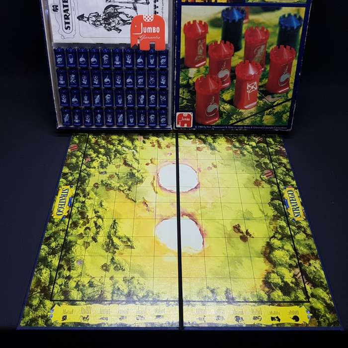 Original 1980 Vintage Stratego Board Game!!! (Boxed, Complete)