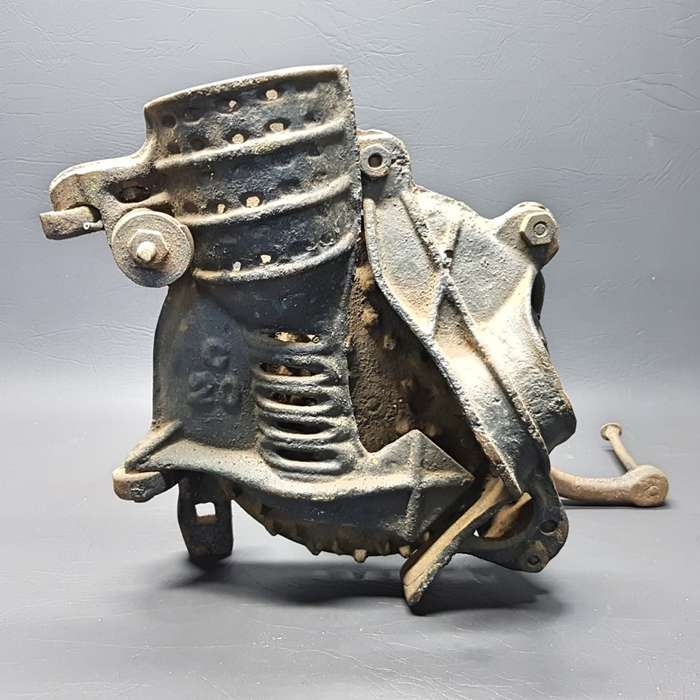 RARE!!! Antique Mandy Brakpan Cast Iron Corn Grinder !!!