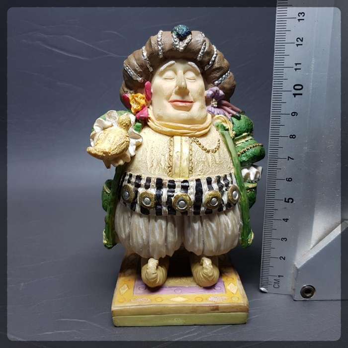 RARE!!! Highly Detailed Composite Hand Painted Victorian Themed Figurine Paperweight!!!