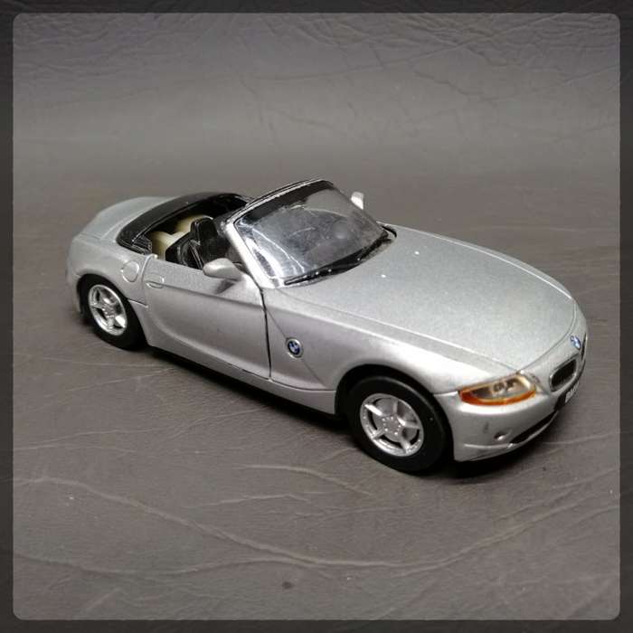 Original Die Cast Metal 1:36 NewRay BMW Z4