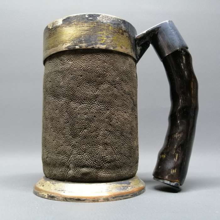 Vintage Silverplate, Horn and Hyde Tankard!!!