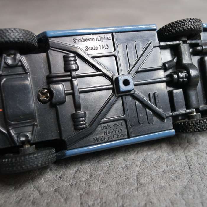 Detailed Die Cast Metal Scale 1:43 Sunbeam Alpine