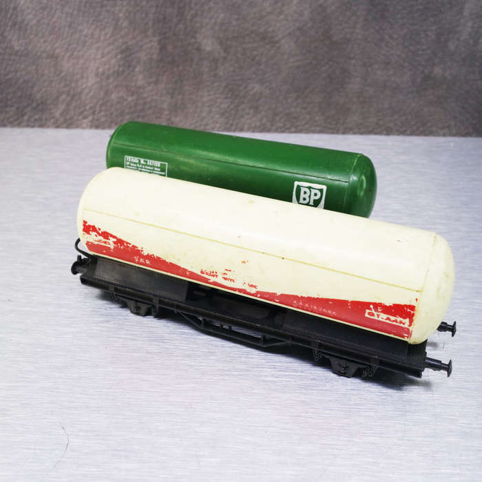 Original HO Scale LIMA SAR and BP Petro Tankers, No Wheels !!!