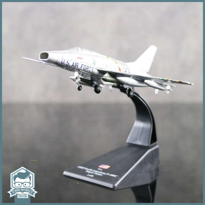 Die Cast Metal 1955 North American F-100 Super Sabre Plane Scale 1:100 (Original Blister Packaged)